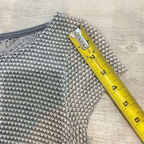 Rolla Coaster Y2K Light Grey Lace Knit Crop Top Size S - Picture 7 of 15